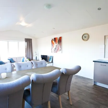 Holiday Droompark Spaarnwoude.2 Casa vacanze Halfweg